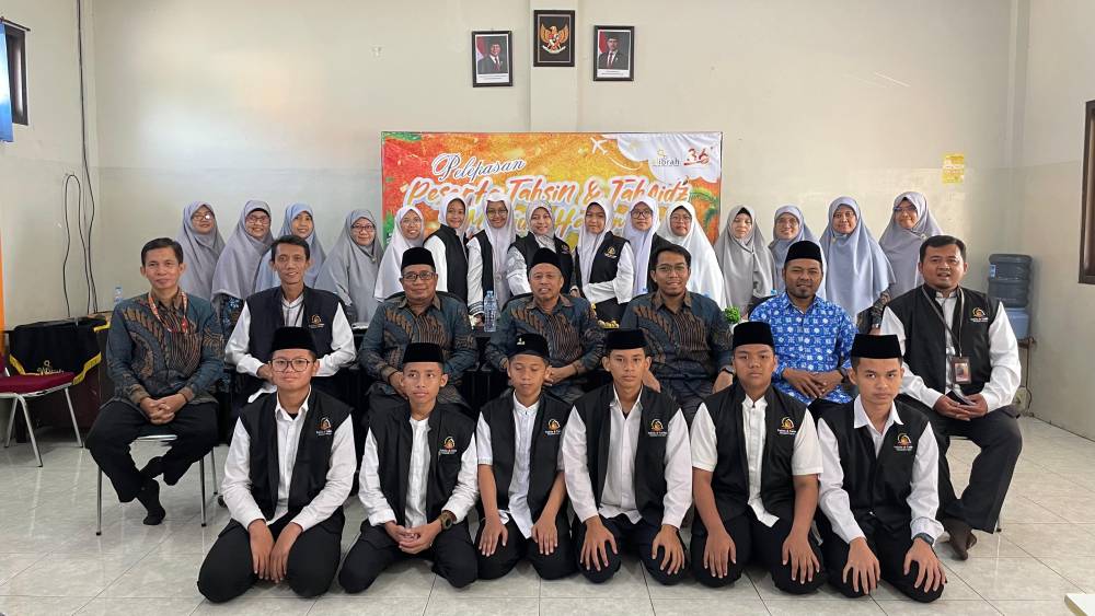 Prestasi Mewarnai
